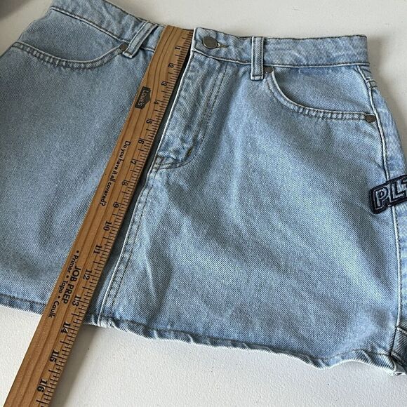 Pretty Little Thing Women’s Size 6 Denim Mini Skirt With Logo Cotton - Picture 9 of 9